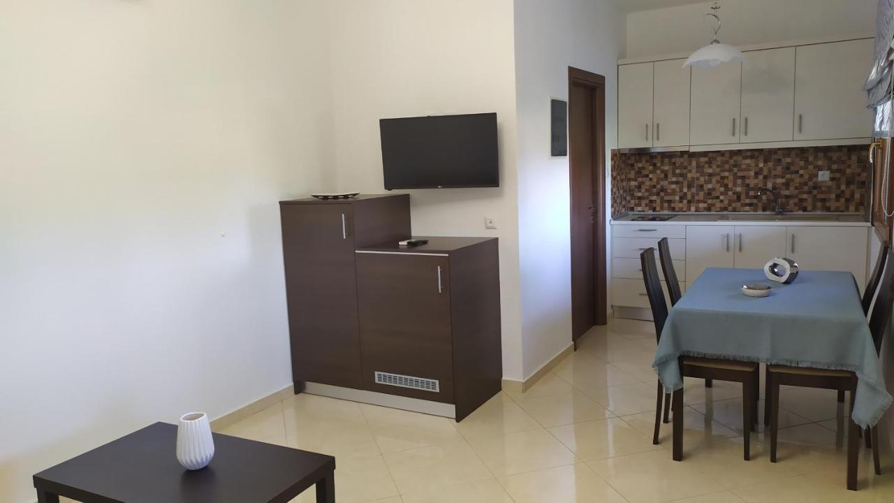 Nikitihouse Apartments 1 Luaran gambar