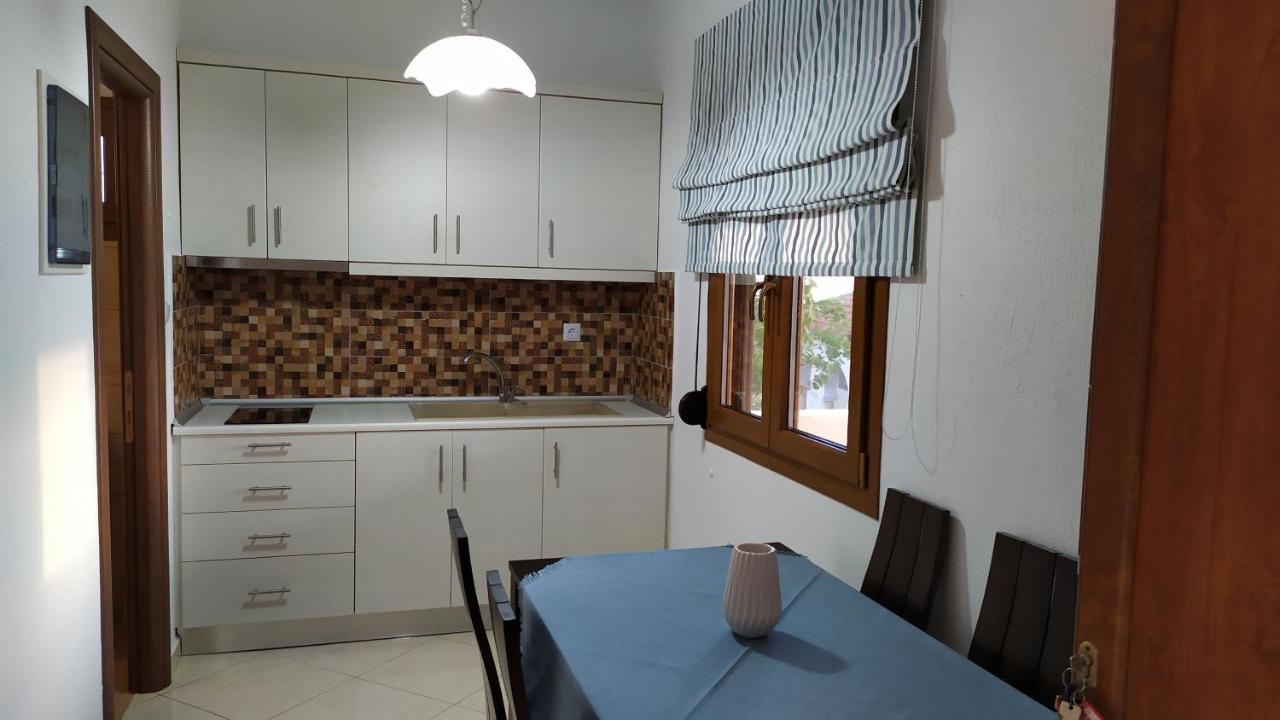 Nikitihouse Apartments 1 Luaran gambar